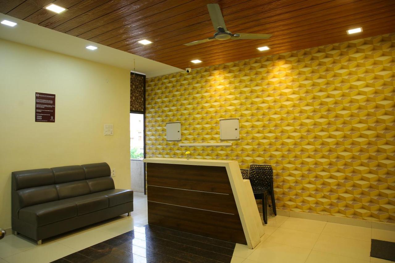 Hotel Maruthi Inn Nirmal  Esterno foto