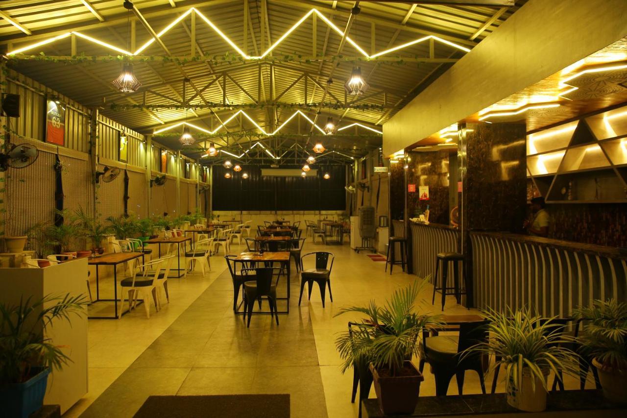 Hotel Maruthi Inn Nirmal  Esterno foto