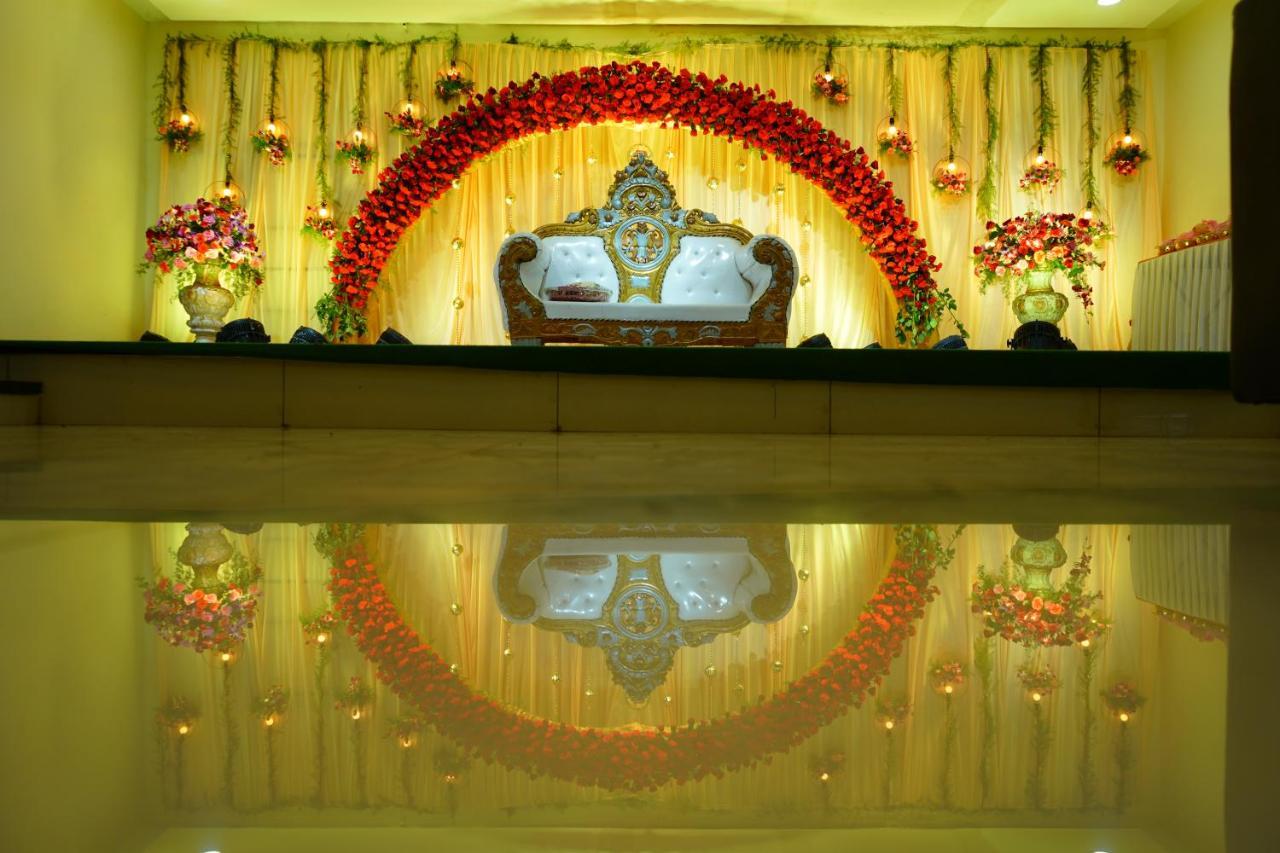 Hotel Maruthi Inn Nirmal  Esterno foto